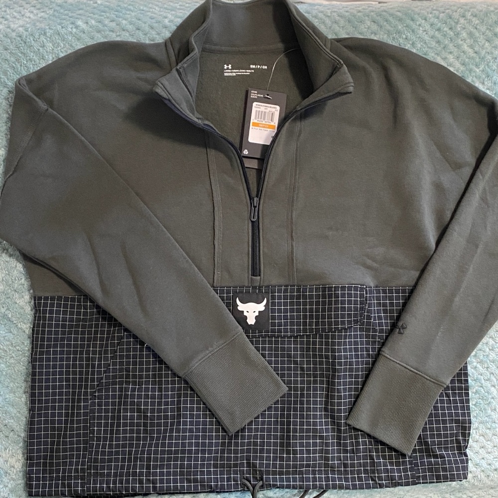 Women’s Quarter Zip